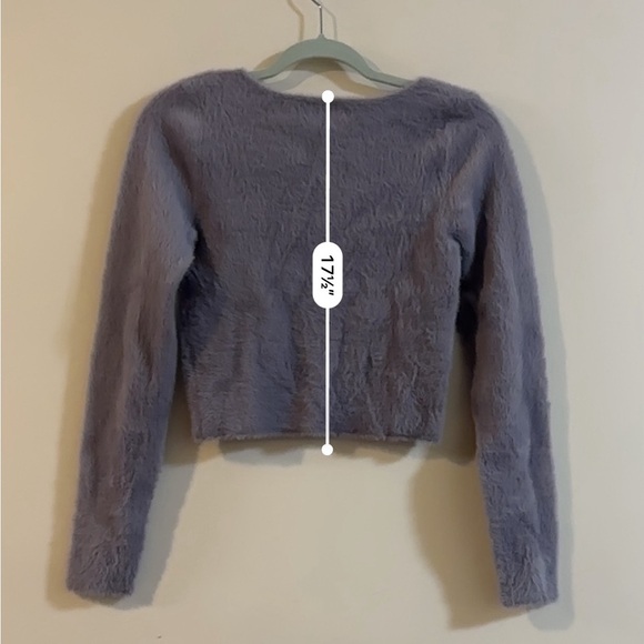 Aritzia Sunday Best Fuzzy Square Neck Cropped Sweater Size Medium - Picture 10 of 11